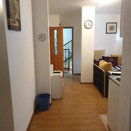 Apartments Villa Vlasic 弗拉西克